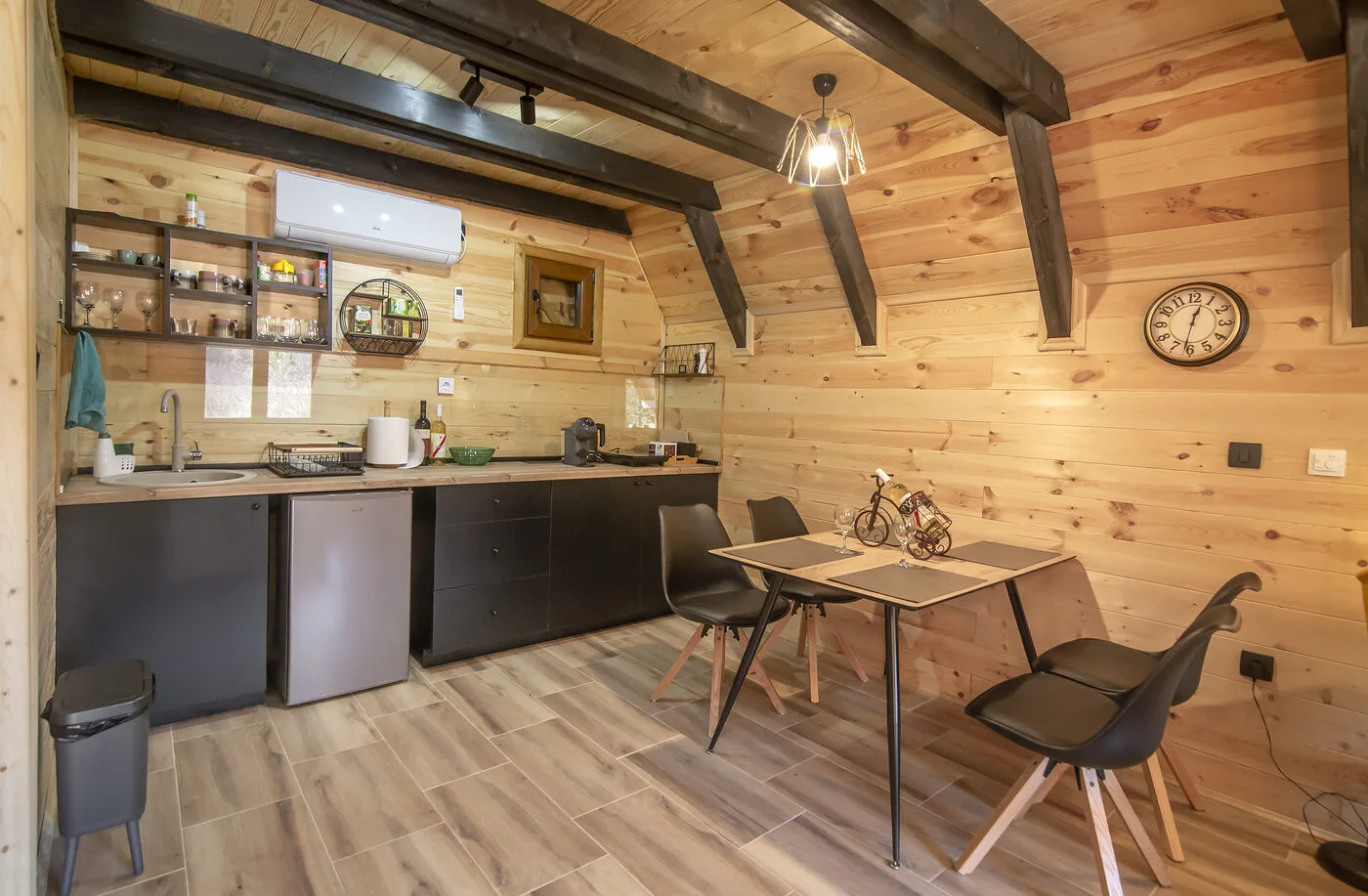 Kitchen and dining area at GrahovoHomes